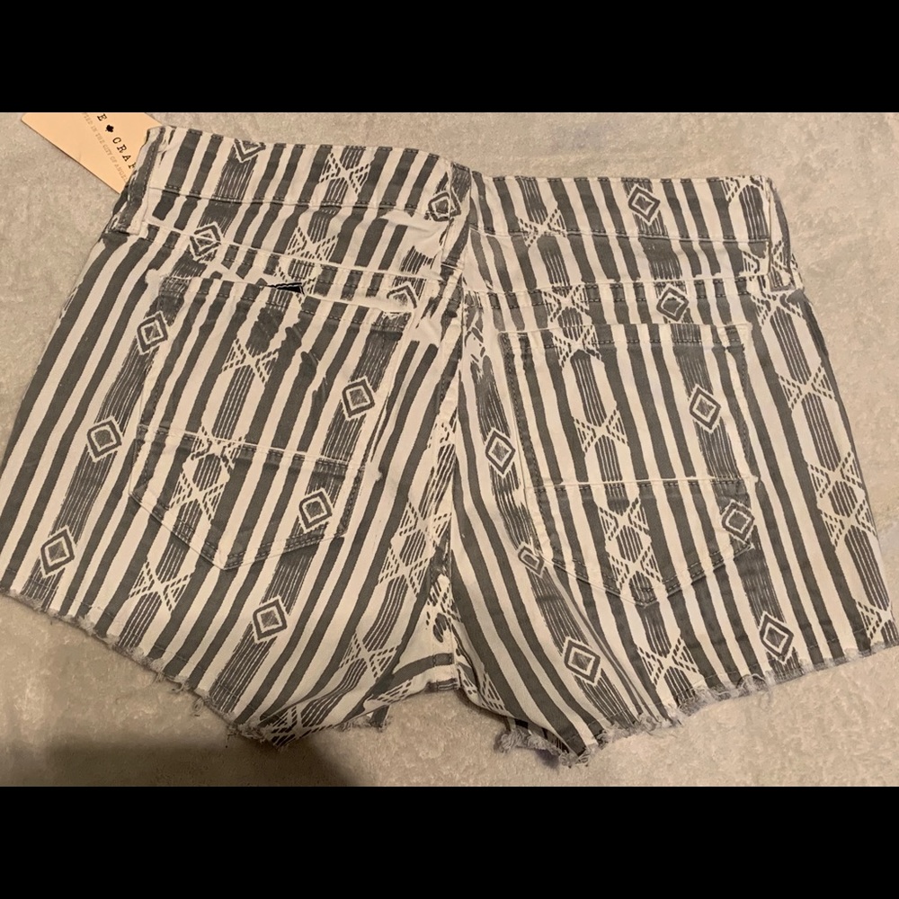 Short printed twill - Picture 3 of 5